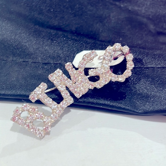 Sparkling BINGO Clear Rhinestone Pin -New - Picture 4 of 6